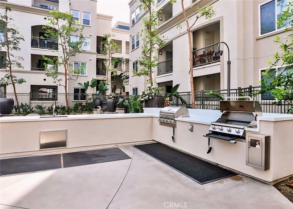 Image 31 of property listing at 1438 Scholarship, Irvine, CA 92612