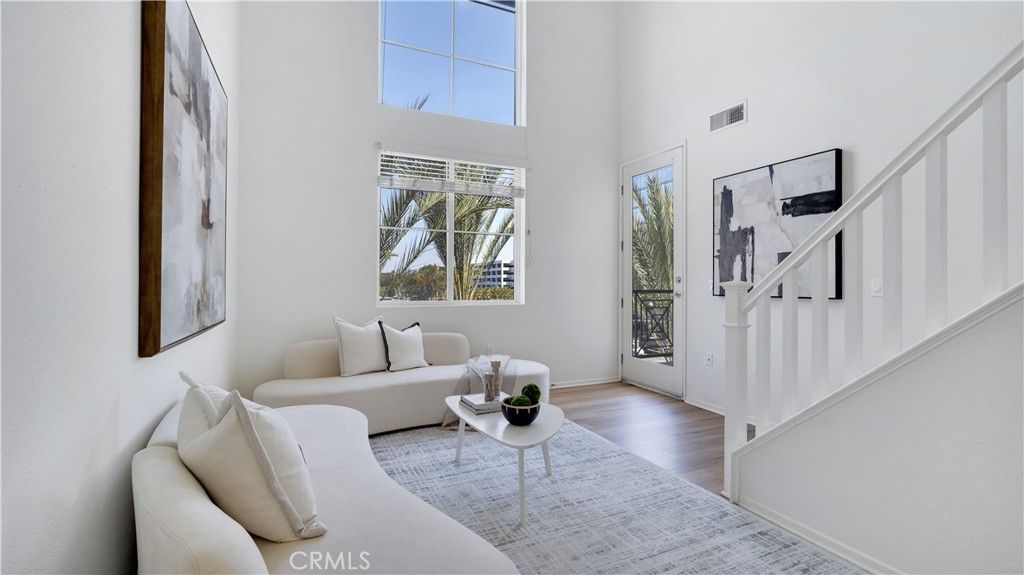 Image 8 of property listing at 1438 Scholarship, Irvine, CA 92612