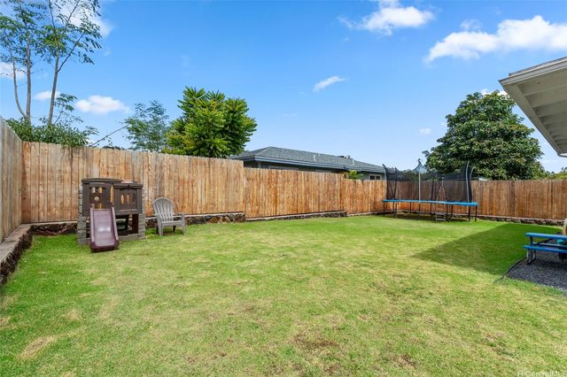 122 Plum Street, Wahiawa, HI 96786