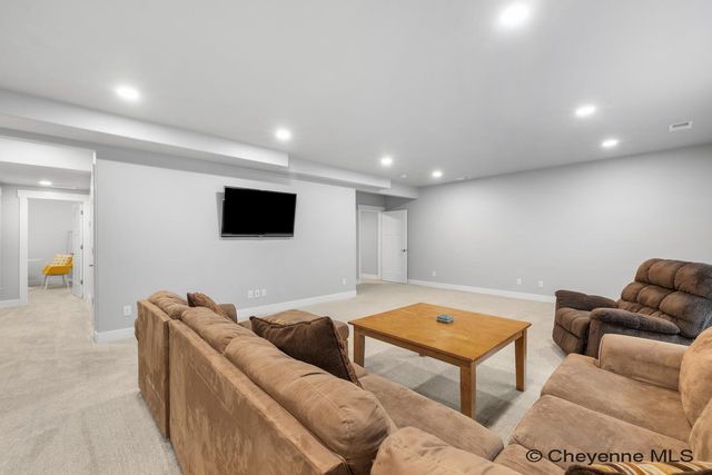 5332 CARMEL DR, Cheyenne, WY 82009