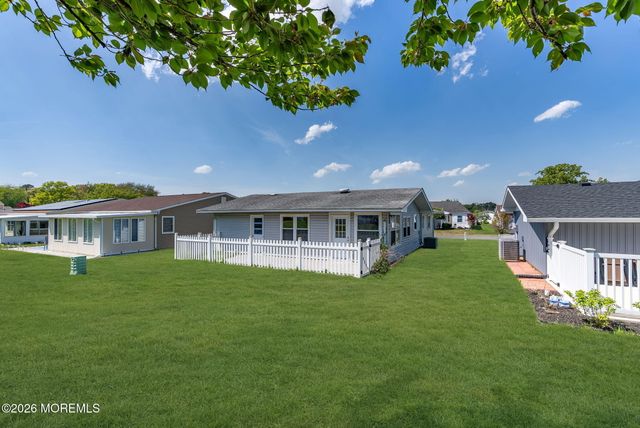 3 Markham Road, Brick, NJ 08724