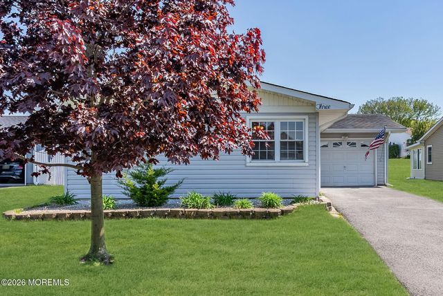 3 Markham Road, Brick, NJ 08724