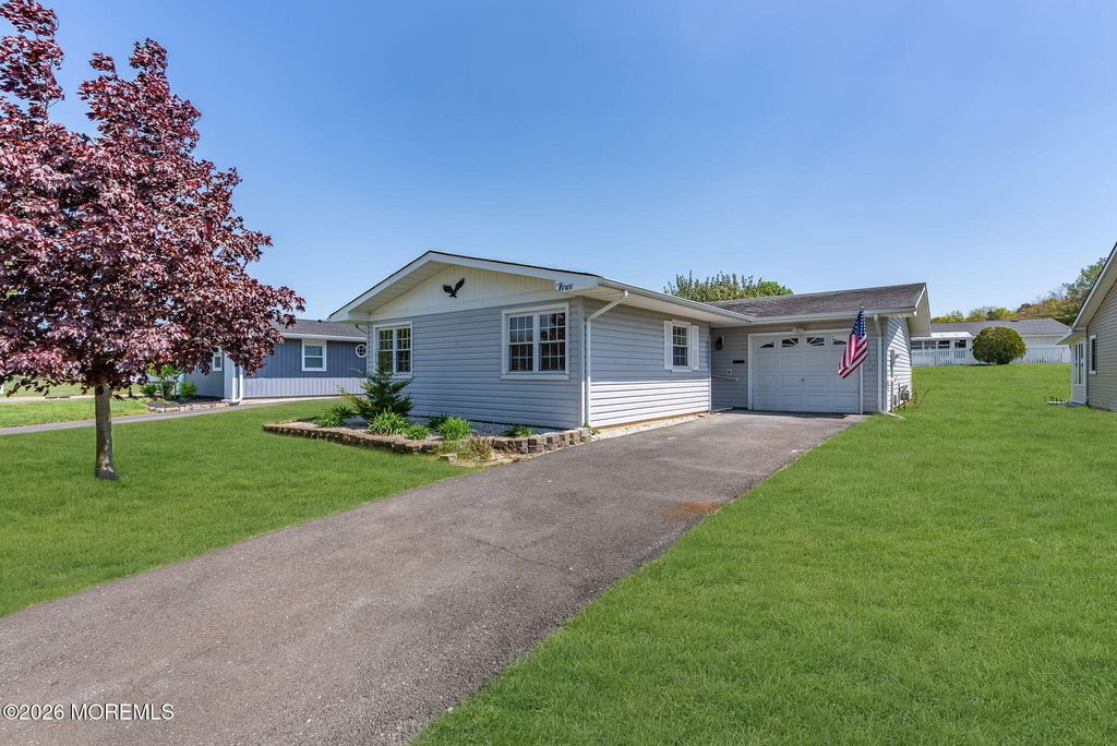 3 Markham Road, Brick, NJ 08724