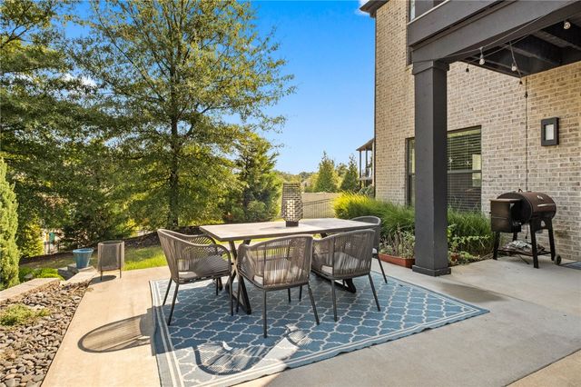 5511 S Altamonte Road, Rogers, AR 72758