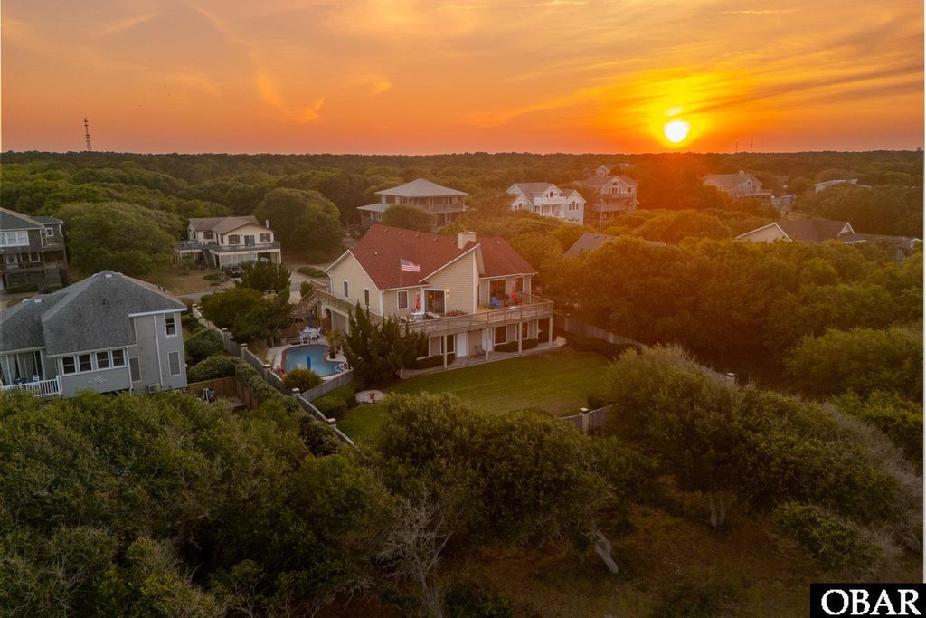 Image 5 of property listing at 4409 Seascape Drive, Kitty Hawk, NC 27949
