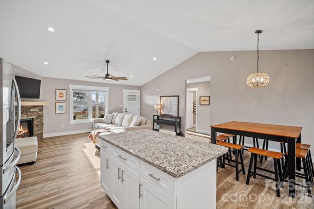 61 Sky Top View, Marshall, NC 28753