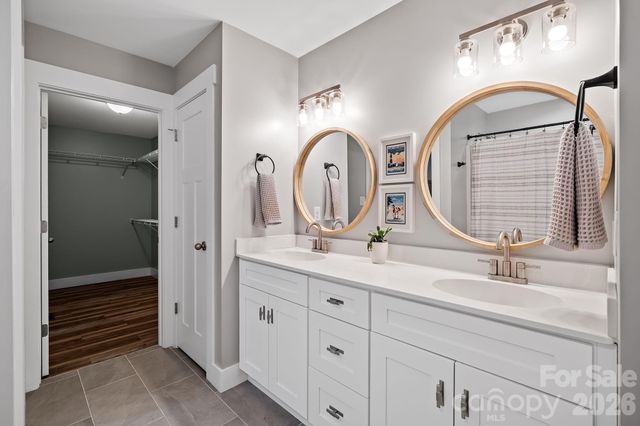 61 Sky Top View, Marshall, NC 28753