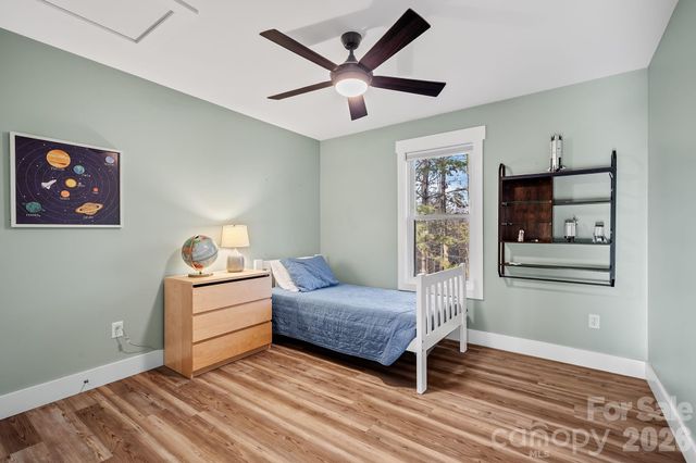 61 Sky Top View, Marshall, NC 28753