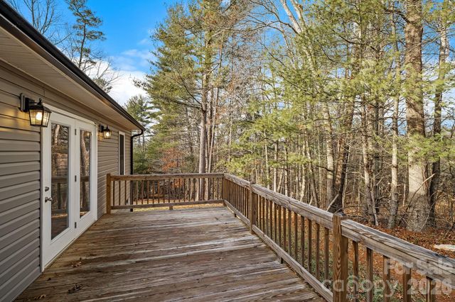 61 Sky Top View, Marshall, NC 28753