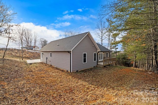 61 Sky Top View, Marshall, NC 28753