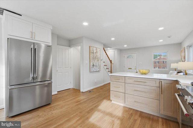 115 S IRIS ST, Alexandria, VA 22304