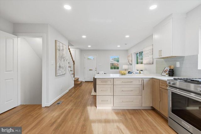 115 S IRIS ST, Alexandria, VA 22304