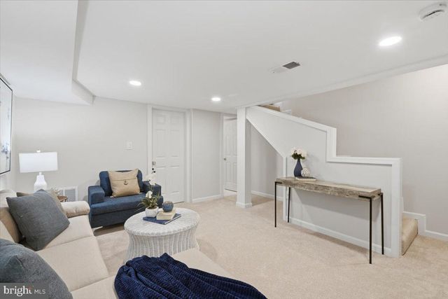 115 S IRIS ST, Alexandria, VA 22304