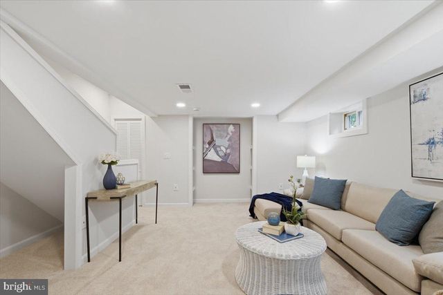 115 S IRIS ST, Alexandria, VA 22304
