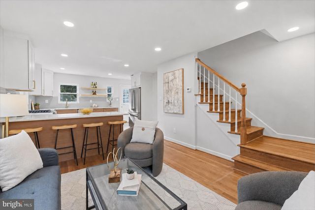 115 S IRIS ST, Alexandria, VA 22304