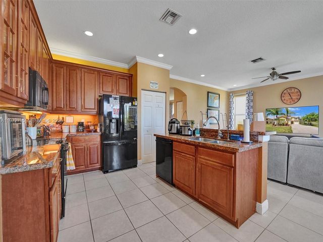 4612 SW 131st Ter, Miramar, FL 33027