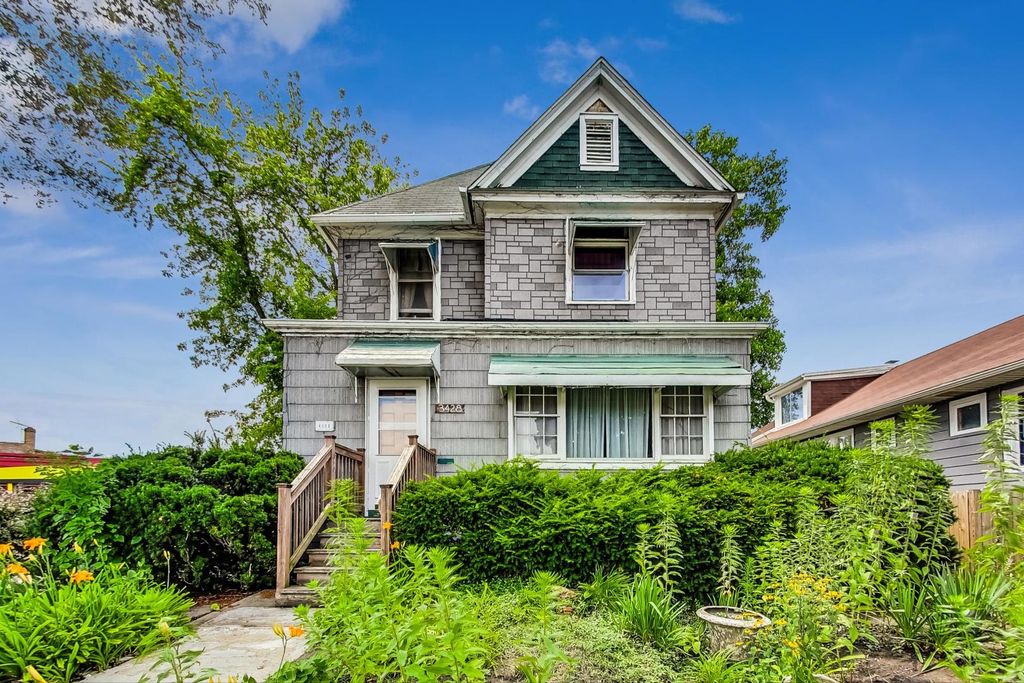 3428 East Avenue, Berwyn, IL 60402