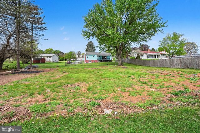 116 WILLOW DR, Shippensburg, PA 17257