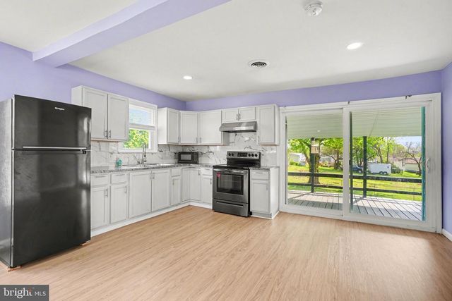116 WILLOW DR, Shippensburg, PA 17257