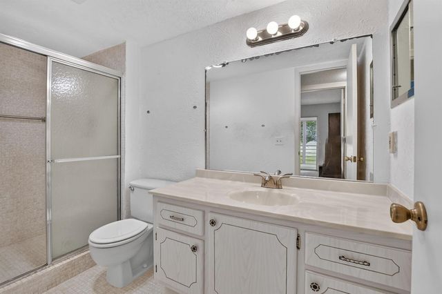2049 Ventnor O Crescent 2049, Deerfield Beach, FL 33442