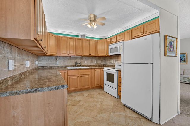 2049 Ventnor O Crescent 2049, Deerfield Beach, FL 33442