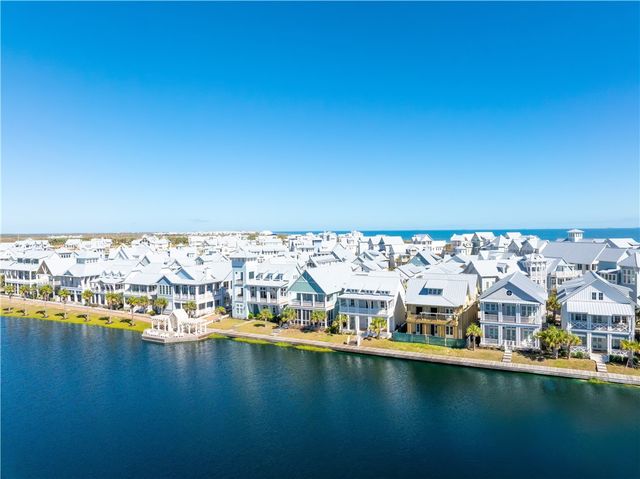 250 Tailwind Dr E, Port Aransas, TX 78373