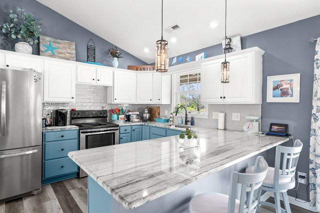 835 Inglenook Ln., Longs, SC 29568