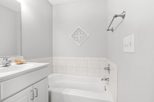 835 Inglenook Ln., Longs, SC 29568