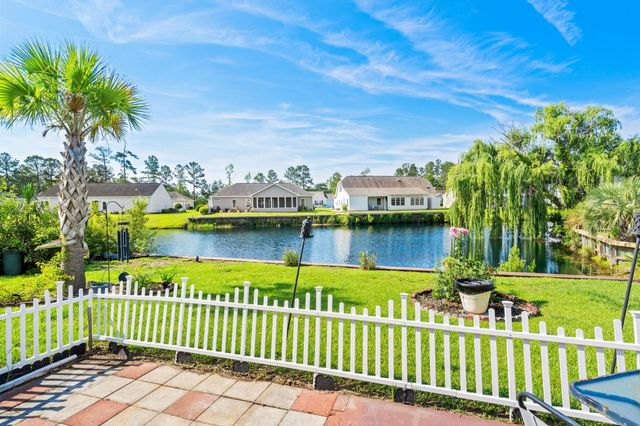 835 Inglenook Ln., Longs, SC 29568