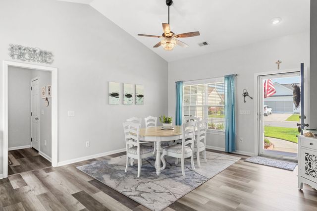 835 Inglenook Ln., Longs, SC 29568