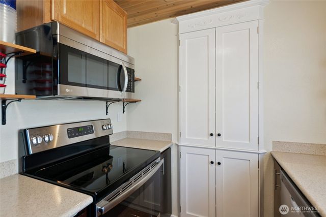 4325 152nd Street SW, Lynnwood, WA 98087
