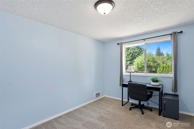 4325 152nd Street SW, Lynnwood, WA 98087