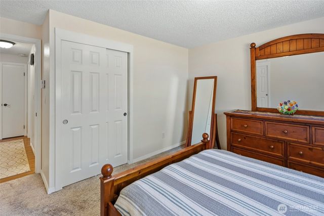4325 152nd Street SW, Lynnwood, WA 98087