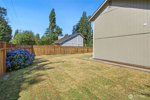 4325 152nd Street SW, Lynnwood, WA 98087