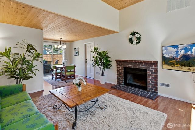 4325 152nd Street SW, Lynnwood, WA 98087