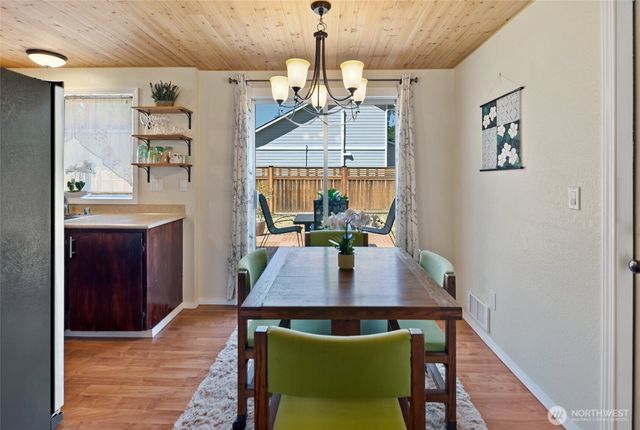 4325 152nd Street SW, Lynnwood, WA 98087