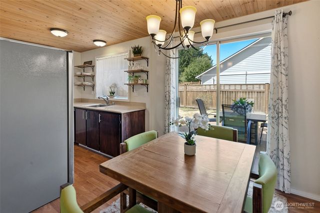 4325 152nd Street SW, Lynnwood, WA 98087