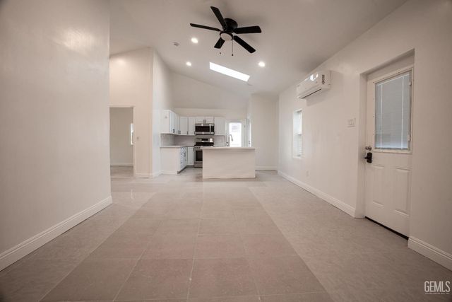 716 Curtis Drive, Bakersfield, CA 93307