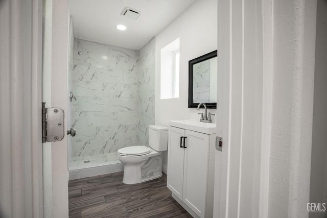 716 Curtis Drive, Bakersfield, CA 93307