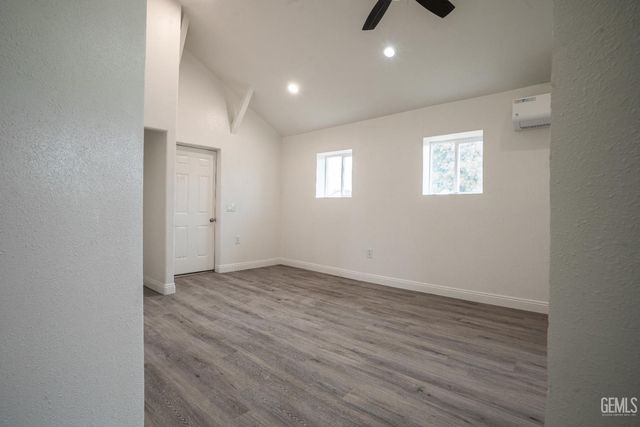 716 Curtis Drive, Bakersfield, CA 93307