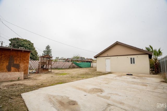 716 Curtis Drive, Bakersfield, CA 93307