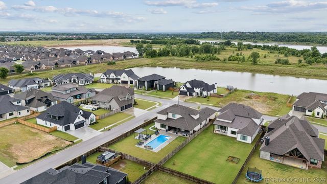 12668 S Fulton Avenue, Bixby, OK 74008