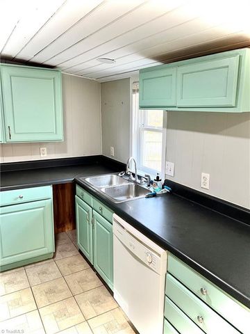 4312 Vickrey Chapel N Road, Jamestown, NC 27282