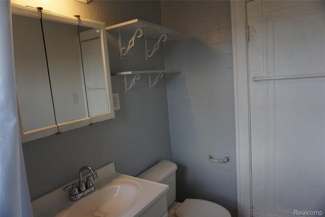 1713 Austin Avenue, Lincoln Park, MI 48146