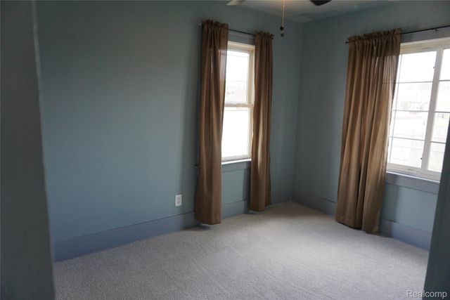 1713 Austin Avenue, Lincoln Park, MI 48146