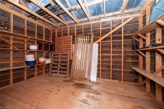 6175 La Crosse Court, Clemmons, NC 27012
