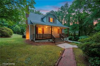 6175 La Crosse Court, Clemmons, NC 27012