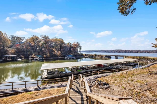 80 RIVIERA CV, Cherokee, AL 35616