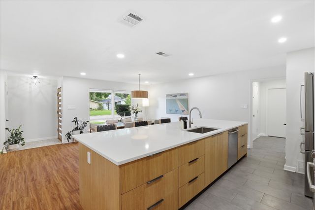 2953 Silverton Drive, Dallas, TX 75229