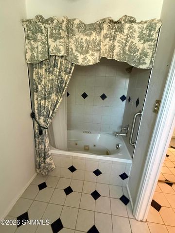 136 Feather Moon Drive, Santa Teresa, NM 88008